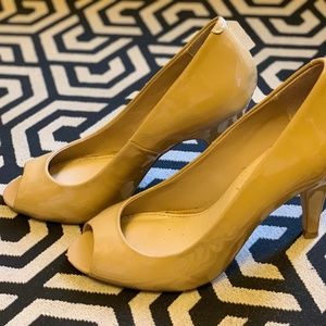 Steve Madden Blush Nude Patent Leather Heels